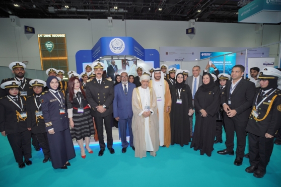 article AASTS students with UAE officials