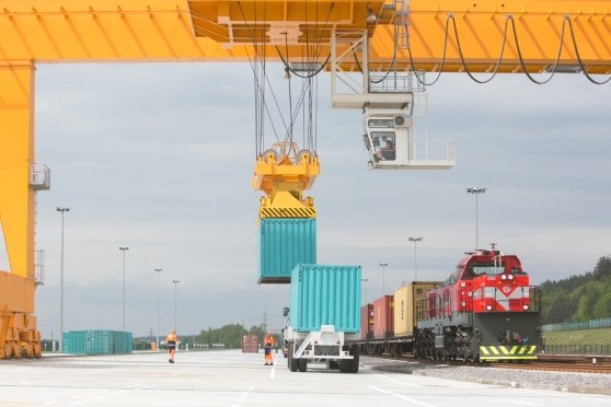 558 Vilniaus intermodalinis terminalas