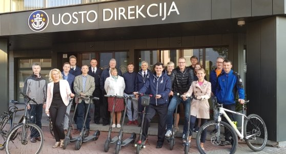 558 article Diena be automobilio