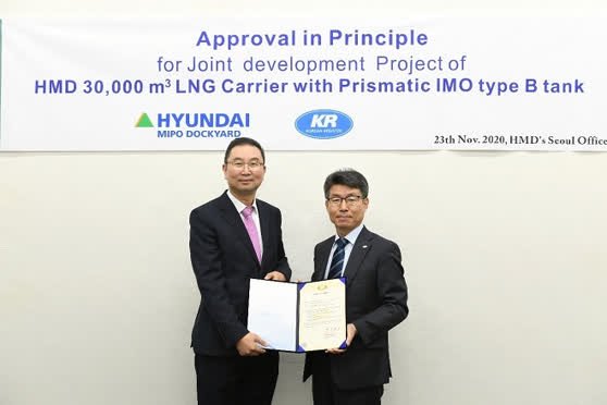 558 article 001.jpg