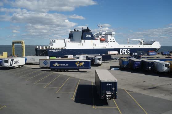 558 article Britannia Seaways.JPG