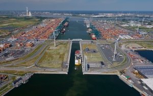 300 Antwerp port