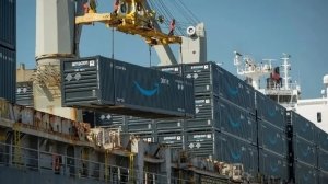 300 Amazon container Houston 4