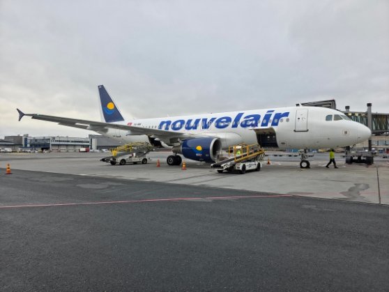 Aviator Nouvelair full handling services Helsinki Airport 558